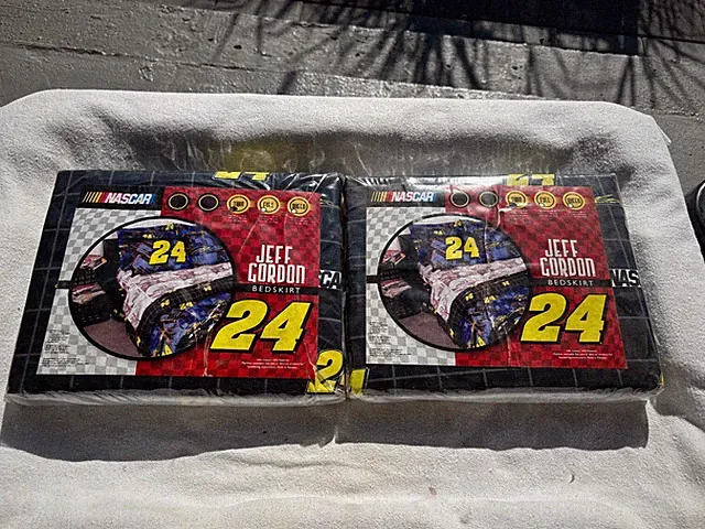 2 NEW JEFF GORDON # 24 QUEEN BED SKIRT BEDDING Nascar Blue/White Y9