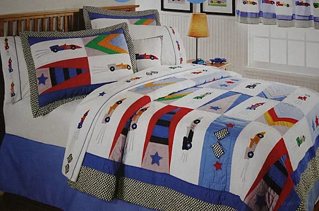 NEW Boys Kids Daytona Racecar Car Patchwork Quilt Shams Set FULL / QUEEN